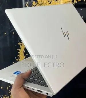 New Laptop HP EliteBook 840 G8 16GB Intel Core i5 SSD 512GB