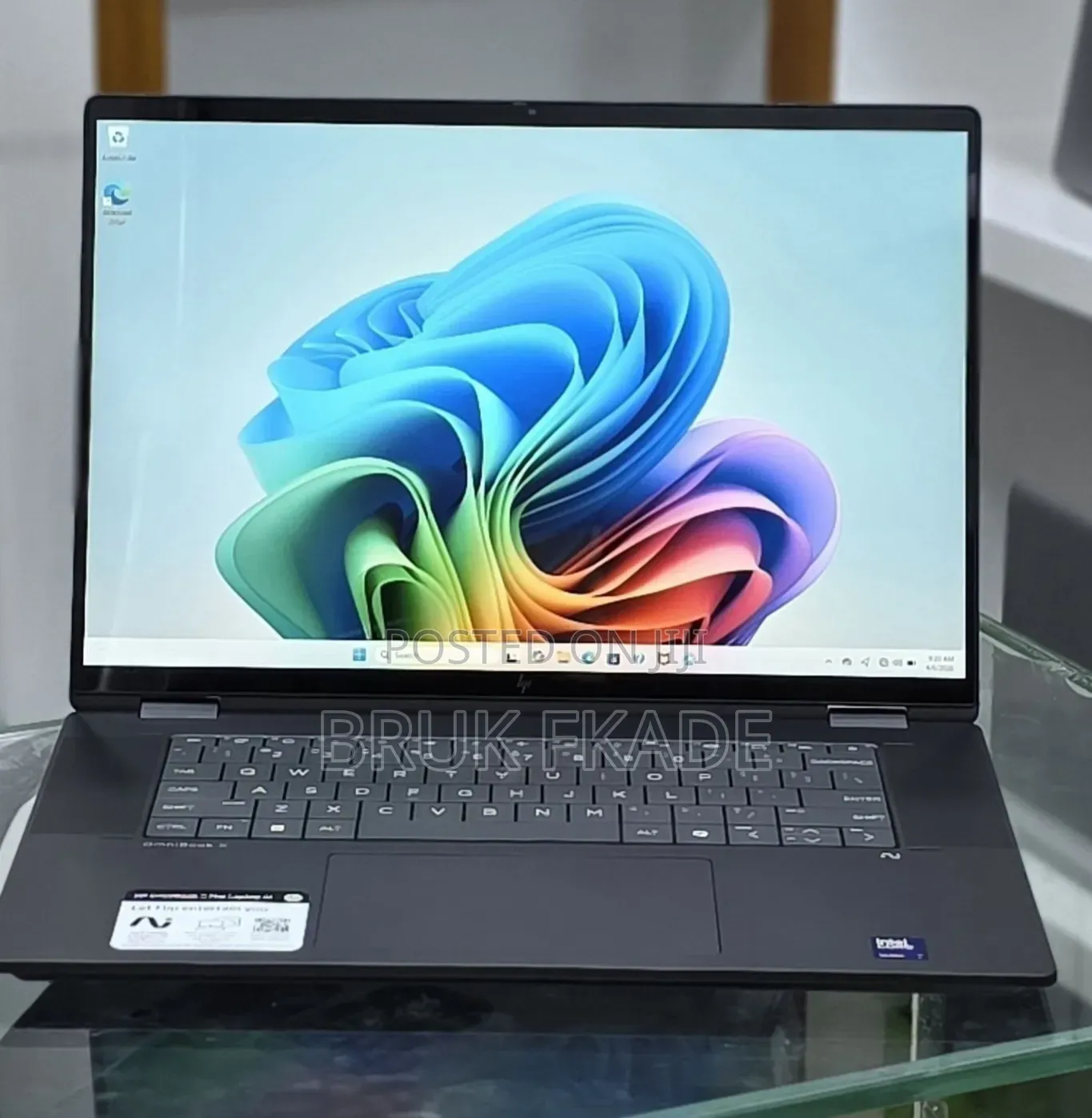 New Laptop HP OmniBook Ultra Flip 16" 16GB Intel Core Ultra 7 SSD 1T