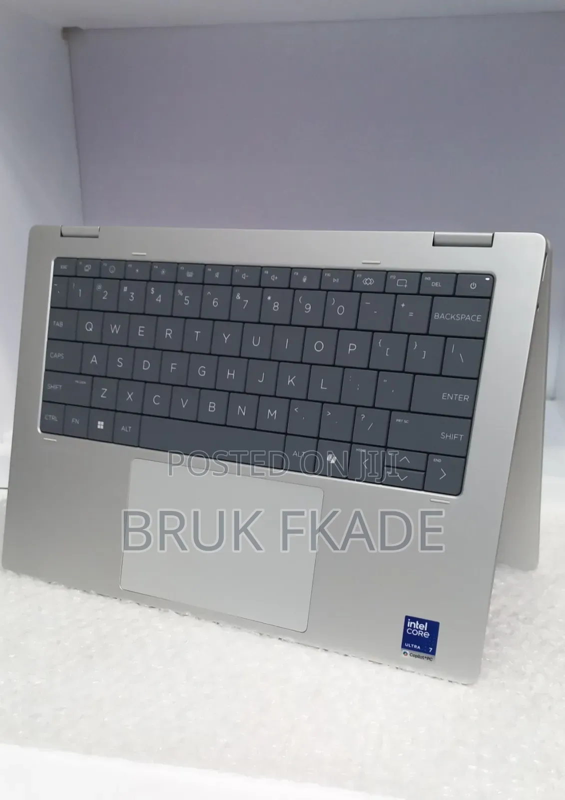 New Laptop HP OmniBook Ultra Flip 14" 16GB Intel Core Ultra 7 SSD 512GB