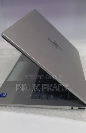 New Laptop HP OmniBook Ultra Flip 14" 16GB Intel Core Ultra 7 SSD 512GB