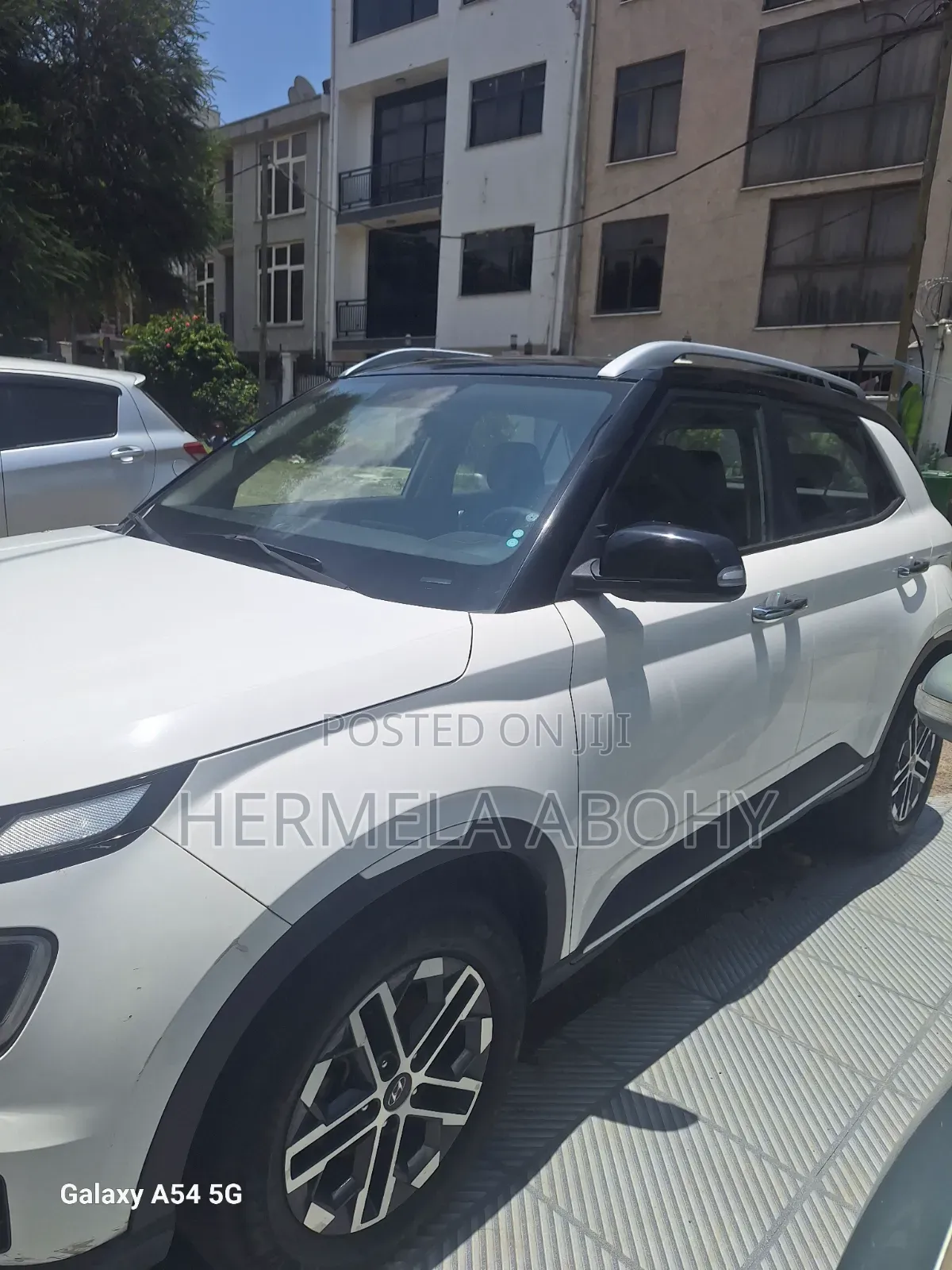 Hyundai Venue 2023 White