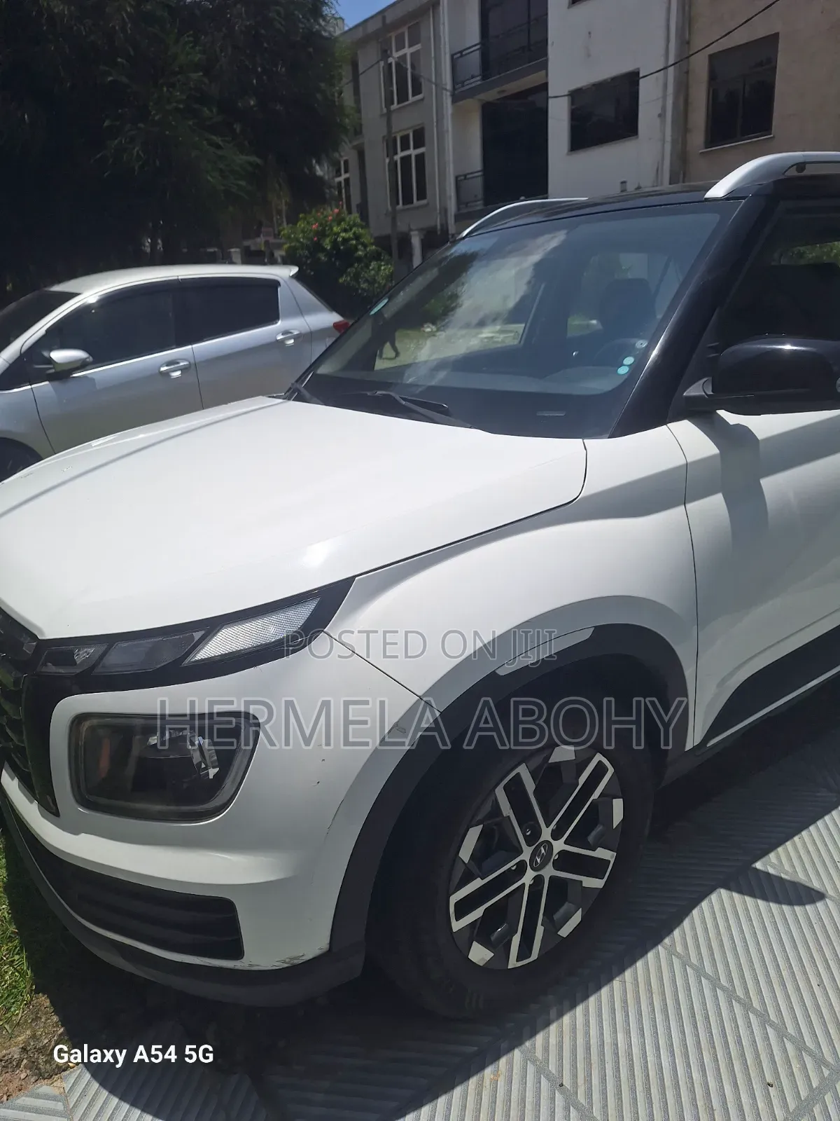 Hyundai Venue 2023 White