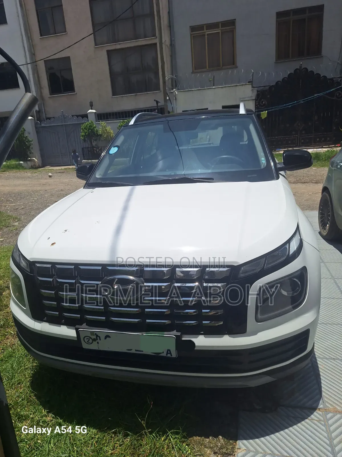 Hyundai Venue 2023 White