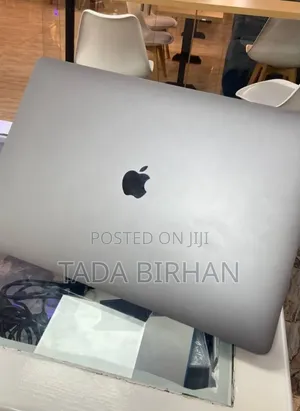 New Laptop Apple MacBook Pro 2019 16GB Intel Core i9 SSD 1T