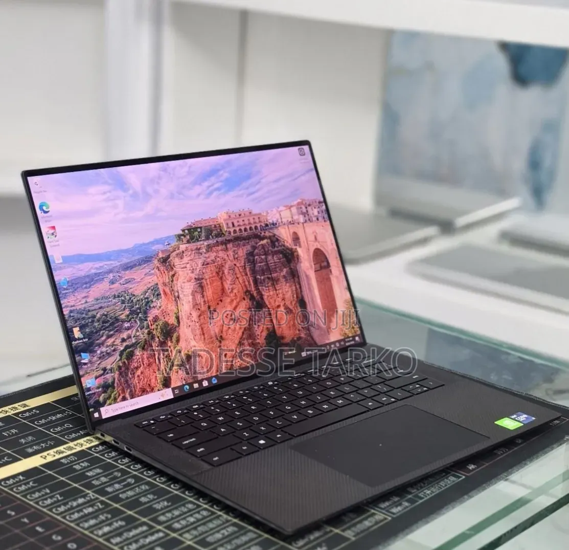 New Laptop Dell Precision 5560 16GB Intel Core i9 SSD 512GB