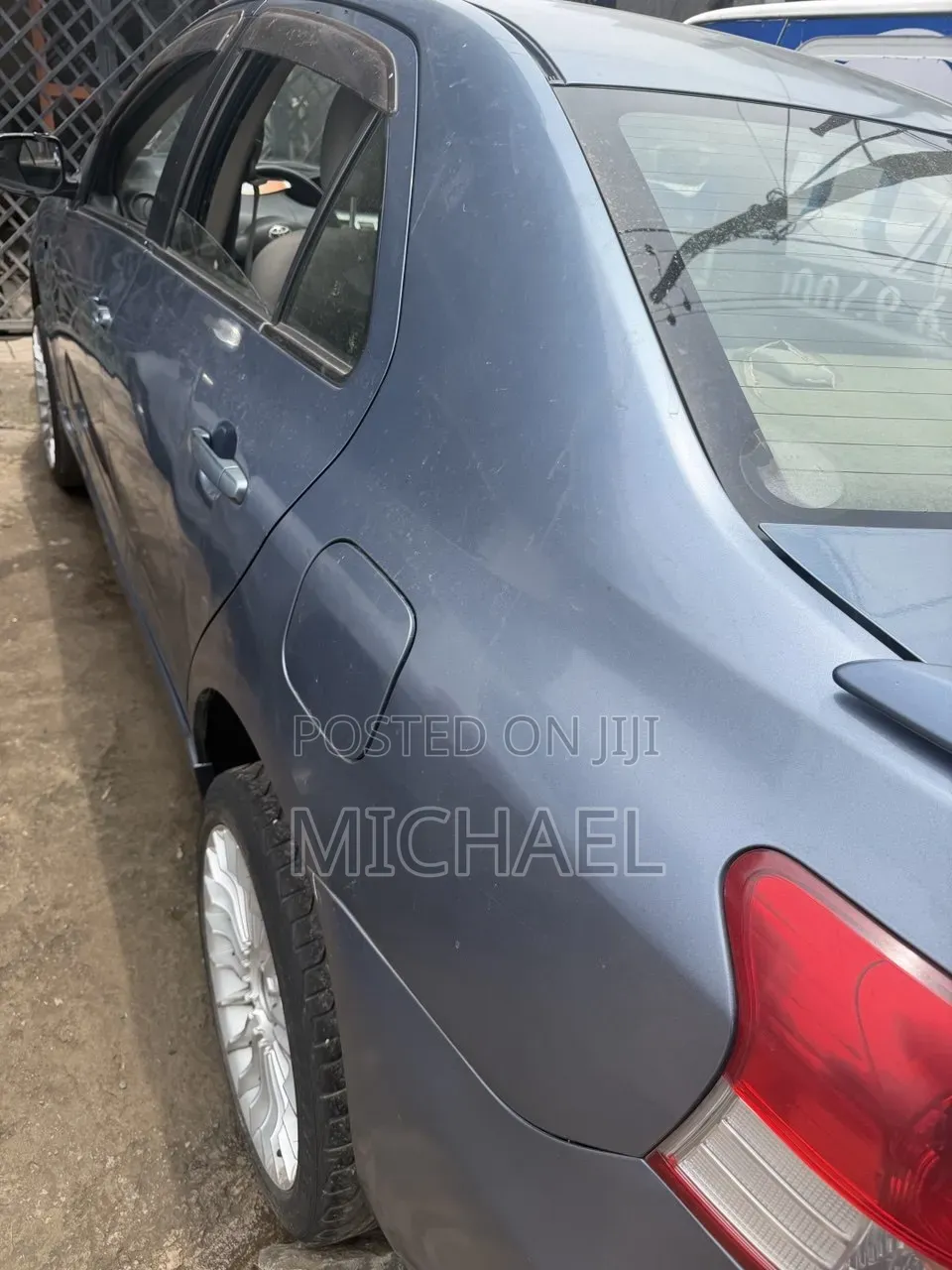 Toyota Belta 2007 Blue