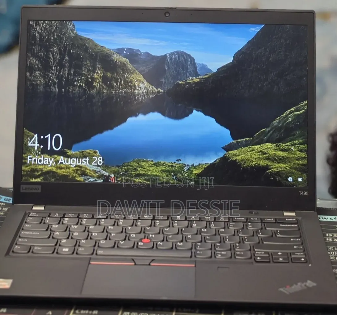 New Laptop Lenovo ThinkPad t495s 8GB AMD Ryzen 5 SSD 512GB