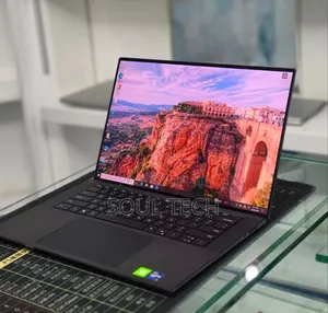 New Laptop Dell Precision 5560 16GB Intel Core i9 SSD 512GB