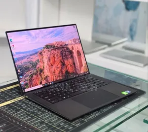 New Laptop Dell Precision 5560 16GB Intel Core i9 SSD 512GB