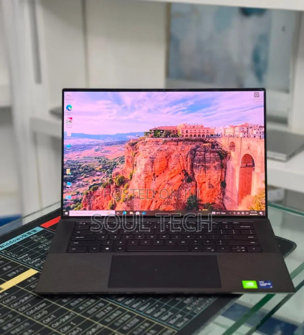 New Laptop Dell Precision 5560 16GB Intel Core i9 SSD 512GB