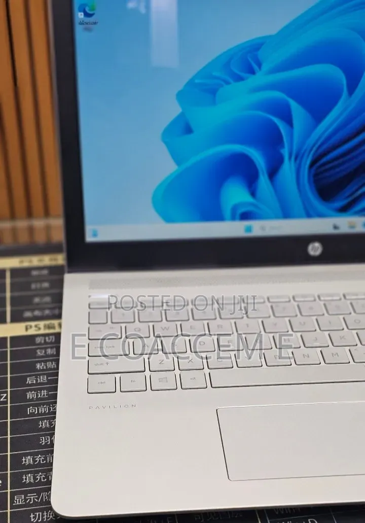 New Laptop HP 8GB Intel Core i5 HDD 1T