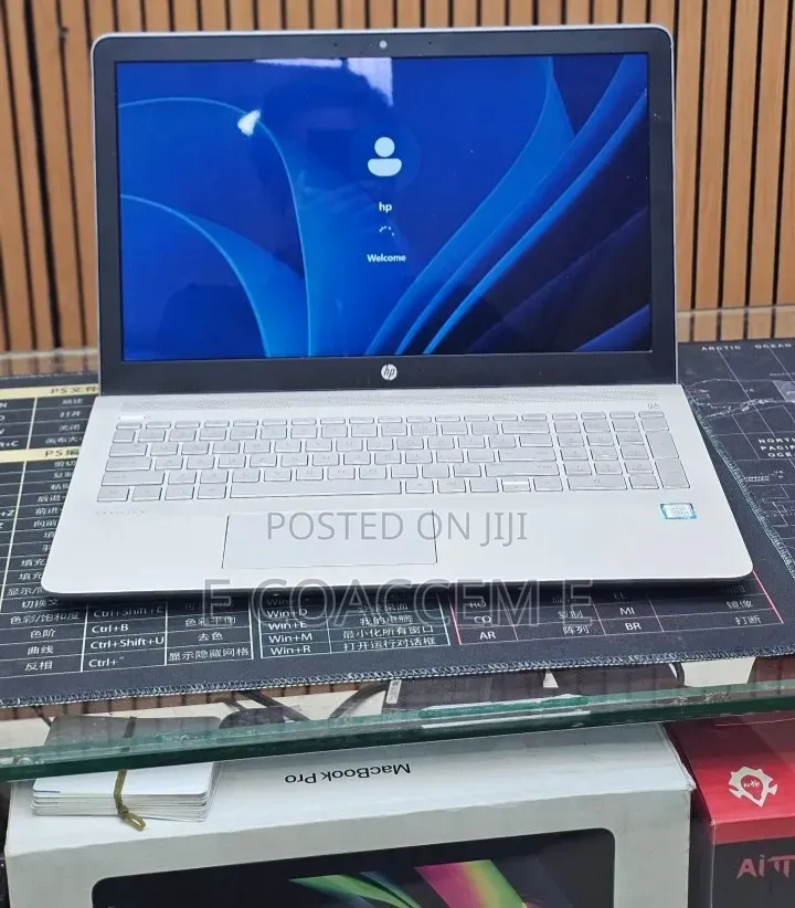 New Laptop HP 8GB Intel Core i5 HDD 1T