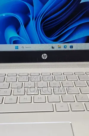 New Laptop HP 8GB Intel Core i5 HDD 1T