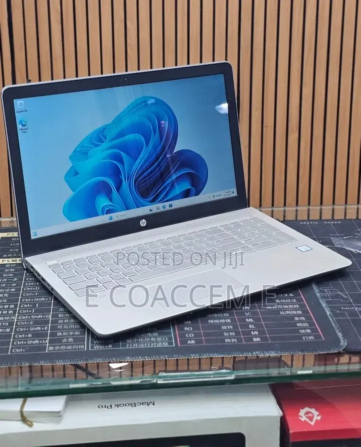 New Laptop HP 8GB Intel Core i5 HDD 1T