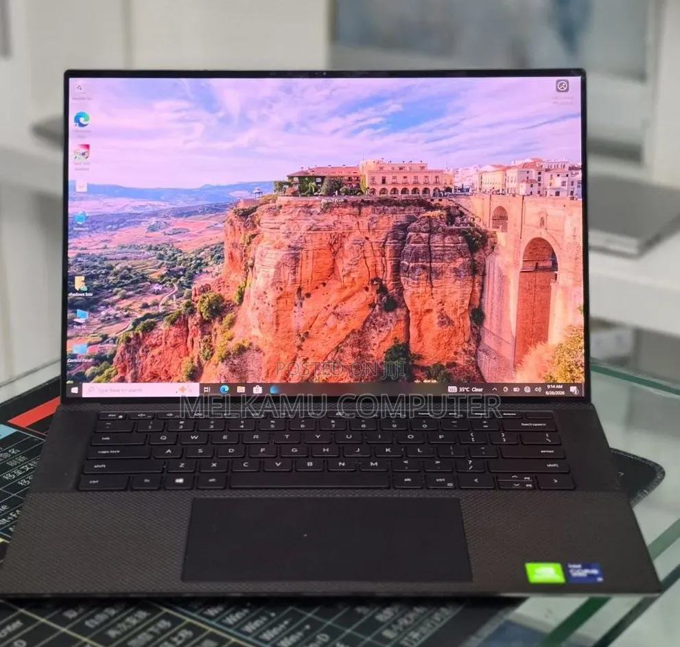 New Laptop Dell Precision 5560 16GB Intel Core i9 SSD 512GB