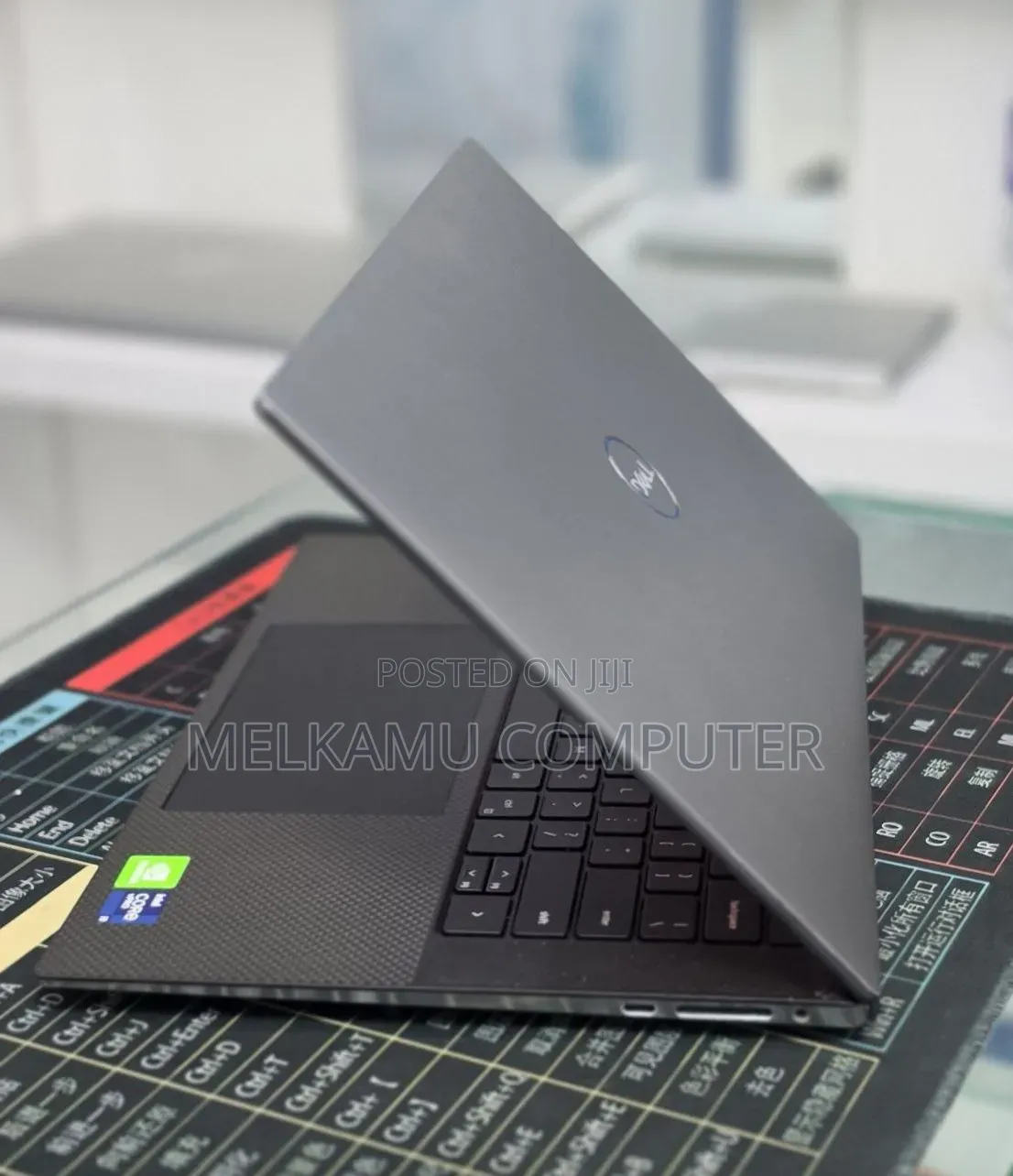 New Laptop Dell Precision 5560 16GB Intel Core i9 SSD 512GB