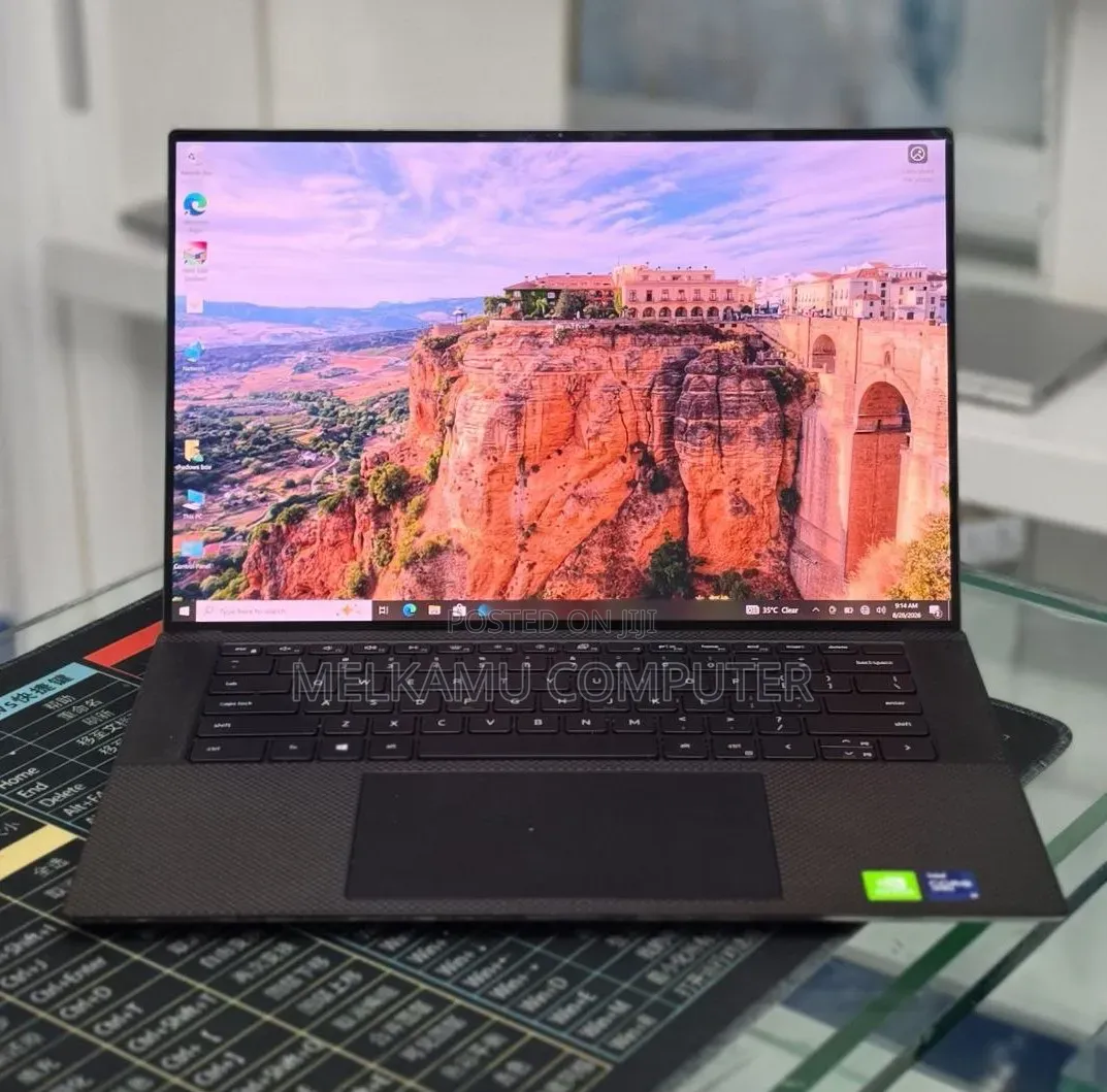 New Laptop Dell Precision 5560 16GB Intel Core i9 SSD 512GB
