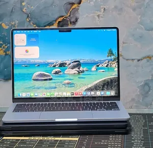 New Laptop Apple MacBook Air 2025 M4 16GB Apple M4 SSD 256GB