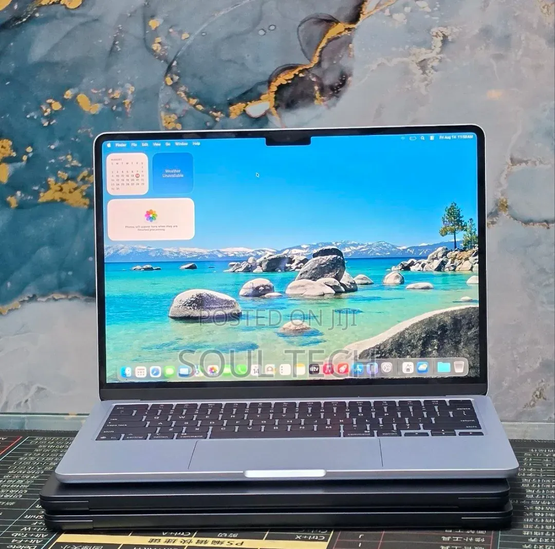 New Laptop Apple MacBook Air 2025 M4 16GB Apple M4 SSD 256GB