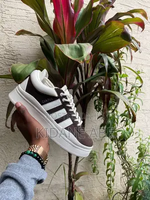 Adidas Bad Bunny (Size 41)