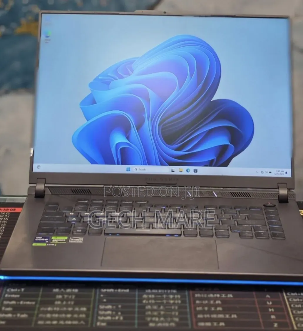New Laptop Asus ROG Strix G15 16GB Intel Core i9 SSD 1T