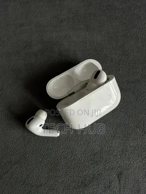 Bluetooth Earbuds – Stylish Sound for Everyday Use