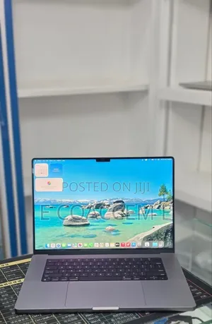 New Laptop Apple MacBook 64GB SSD 1T