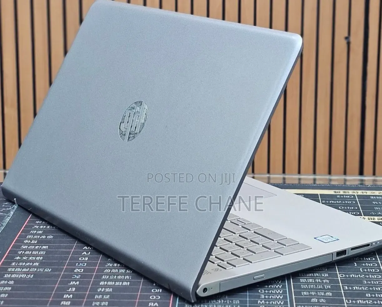 New Laptop HP Pavilion 15 8GB Intel Core i5 HDD 500GB