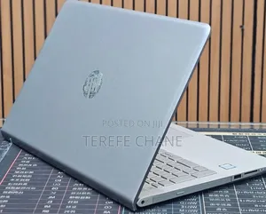 New Laptop HP Pavilion 15 8GB Intel Core i5 HDD 500GB