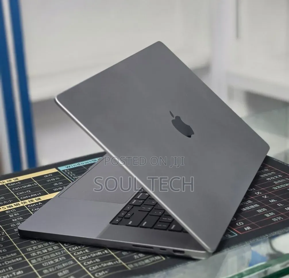 New Laptop Apple MacBook Pro 2021 M1 Max 64GB Apple M1 Max SSD 1T