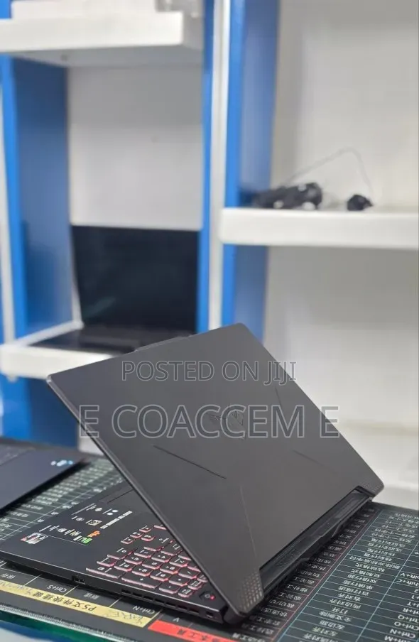 New Laptop Asus 16GB AMD Ryzen 7 SSD 512GB