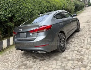 Hyundai Avante 2017 Gray