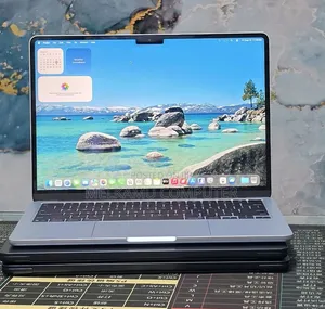 New Laptop Apple MacBook Air 2025 M4 16GB Apple M4 SSD 256GB