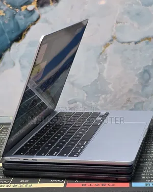 New Laptop Apple MacBook Air 2025 M4 16GB Apple M4 SSD 256GB