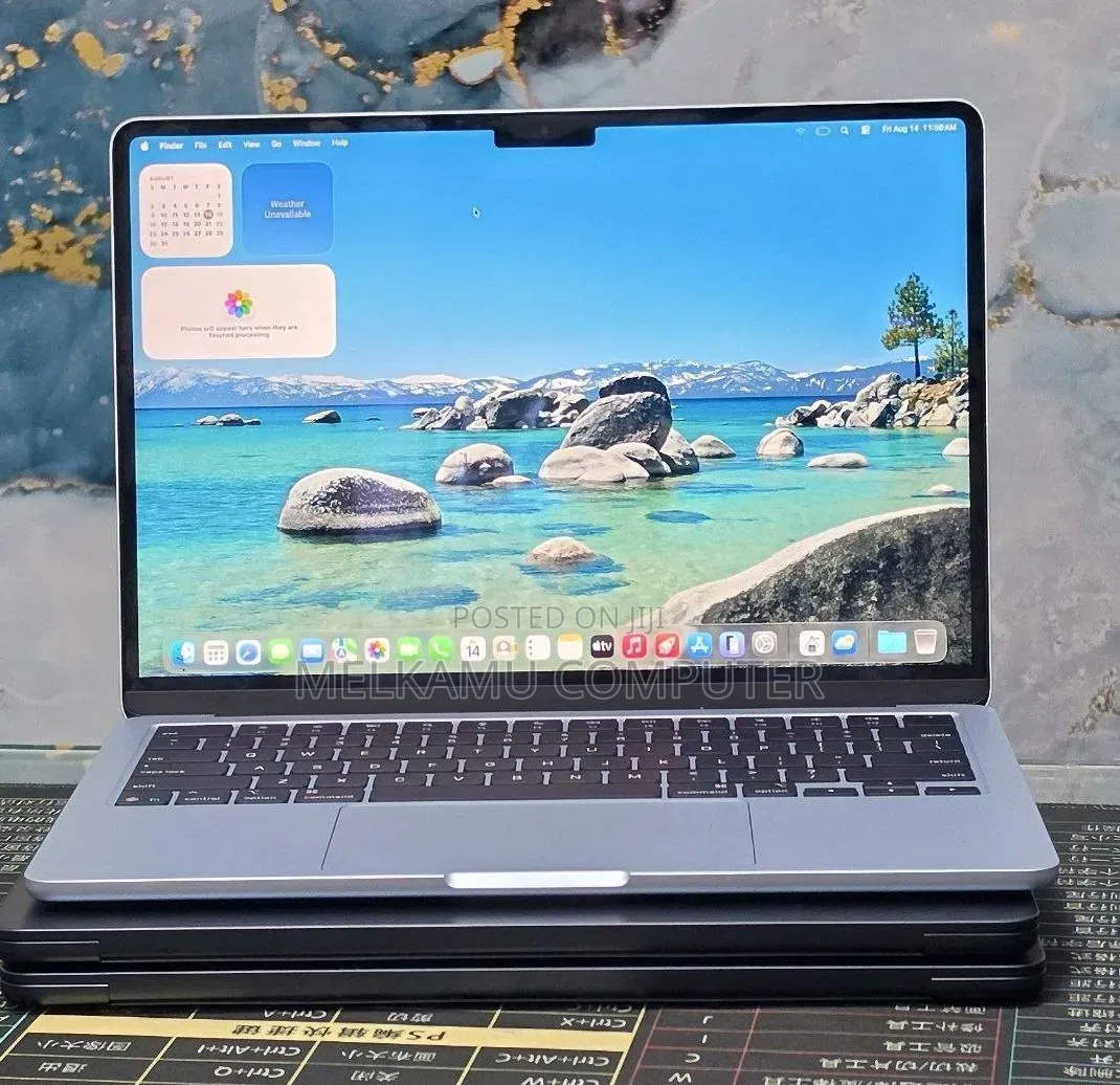 New Laptop Apple MacBook Air 2025 M4 16GB Apple M4 SSD 256GB