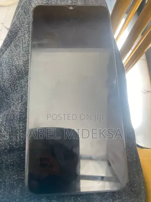 Vivo Y17s 128 GB