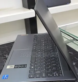 New Laptop Lenovo Ideapad 3 8GB Intel Core i5 SSD 512GB