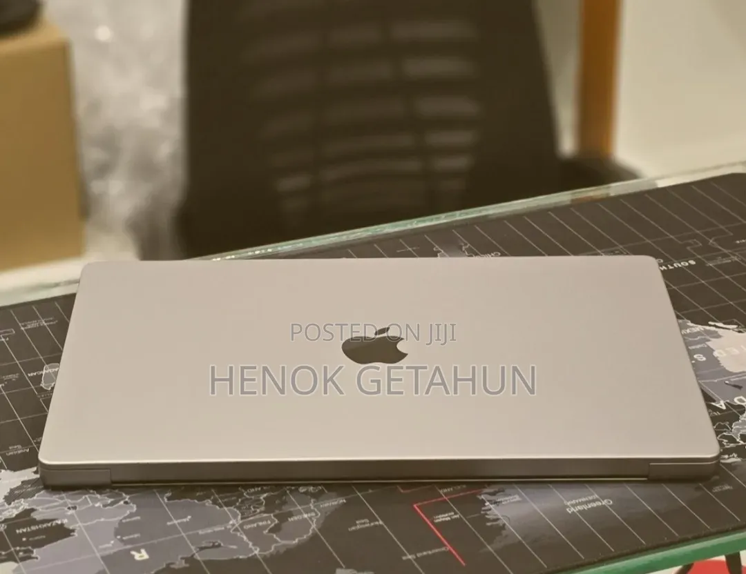 New Laptop Apple MacBook Pro 2023 M2 16GB Apple M2 SSD 512GB