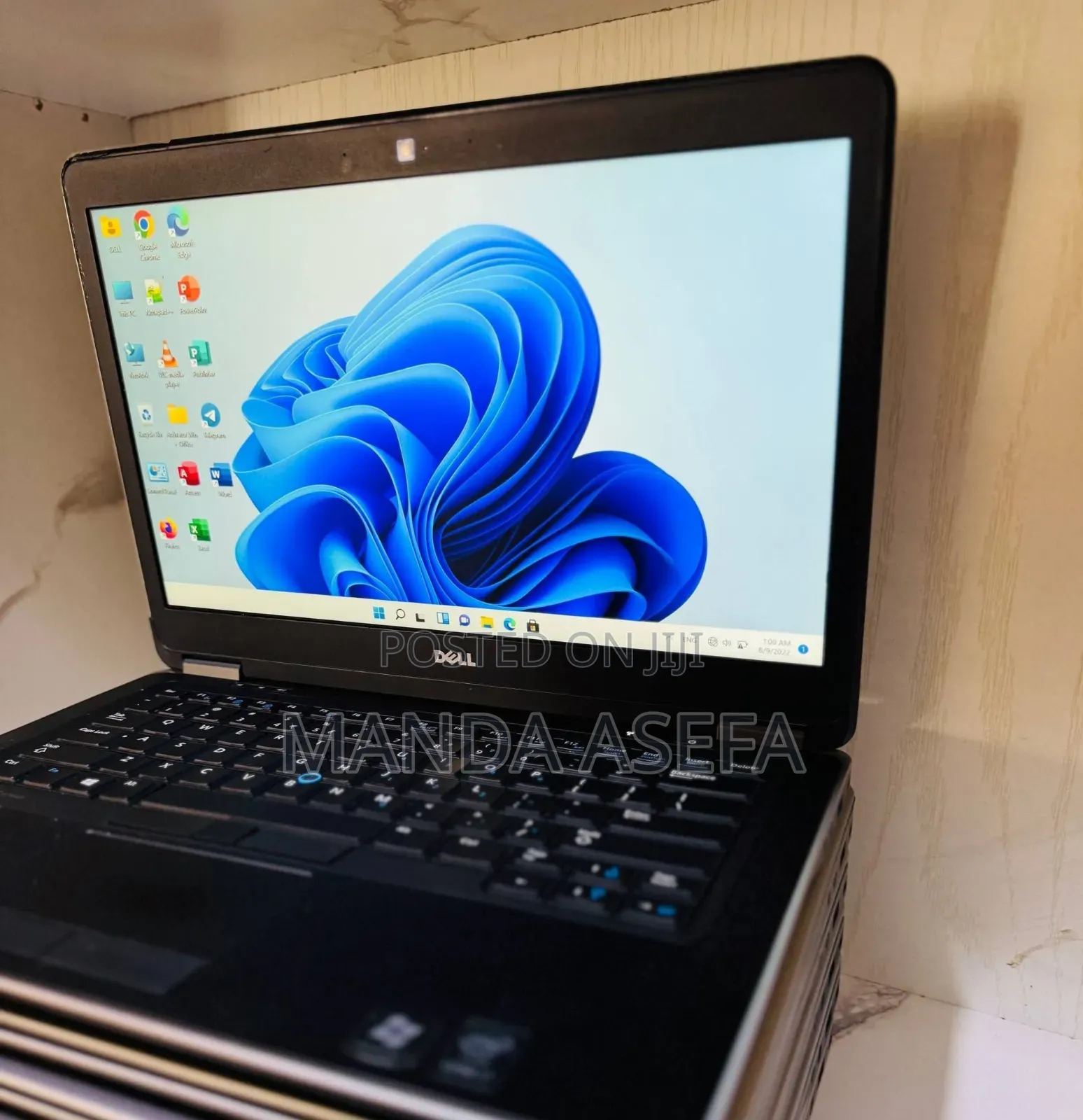 New Laptop Dell Latitude 13 3000 8GB Intel Core i7 SSD 256GB