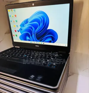 New Laptop Dell Latitude 13 3000 8GB Intel Core i7 SSD 256GB