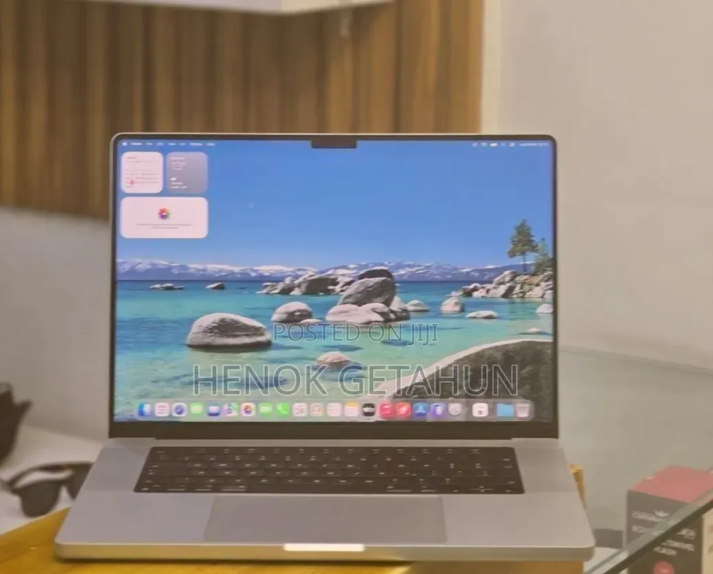 New Laptop Apple MacBook Pro 2021 M1 32GB Apple M1 SSD 512GB