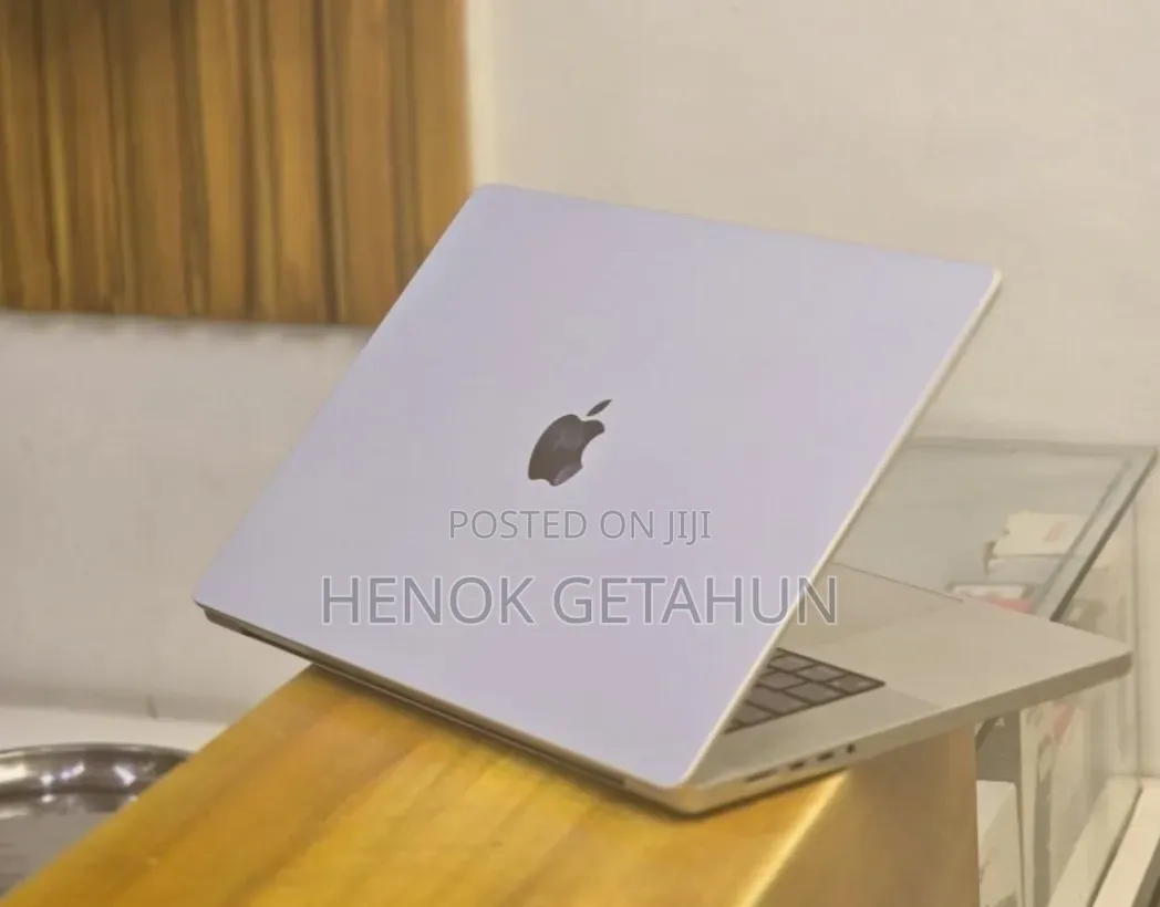 New Laptop Apple MacBook Pro 2021 M1 32GB Apple M1 SSD 512GB