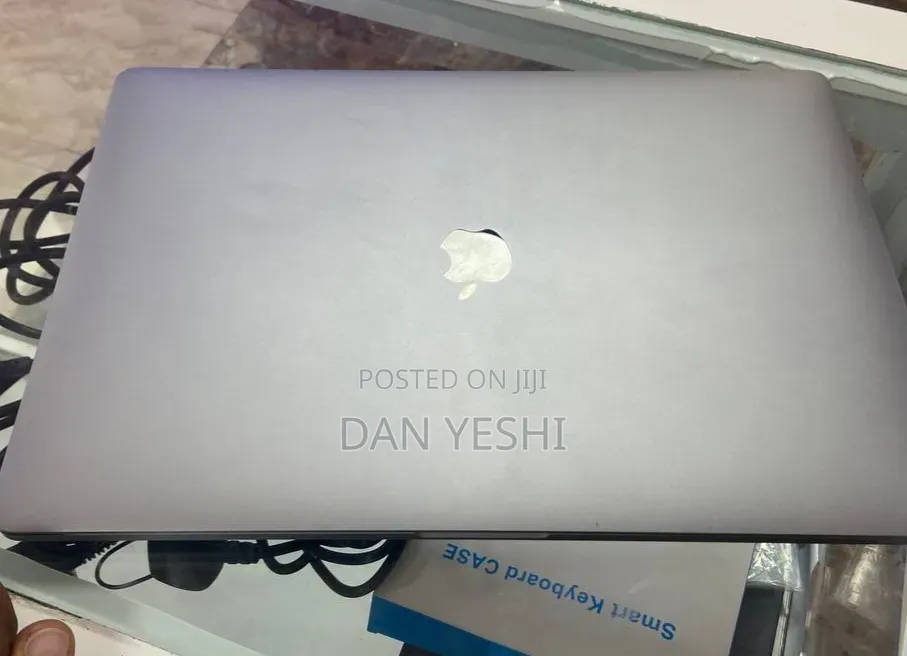 New Laptop Apple MacBook Pro 2019 16GB Intel Core i9 SSD 1T