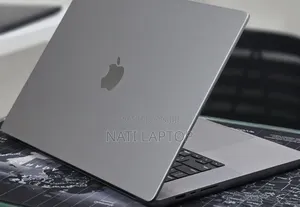 New Laptop Apple MacBook Pro 2022 M2 16GB Apple M2 SSD 512GB