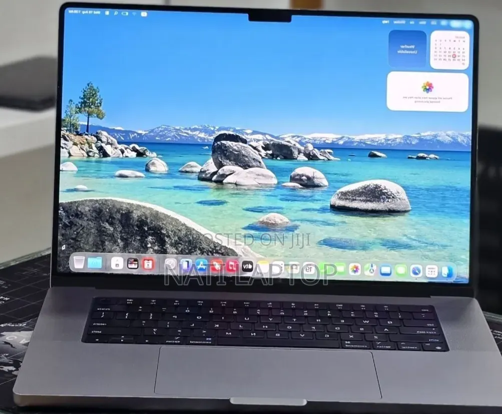 New Laptop Apple MacBook Pro 2022 M2 16GB Apple M2 SSD 512GB