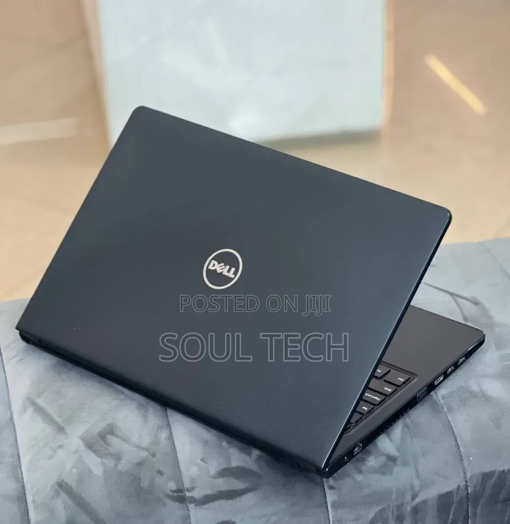 New Laptop Dell Vostro 15 3000 8GB Intel Core i5 HDD 500GB
