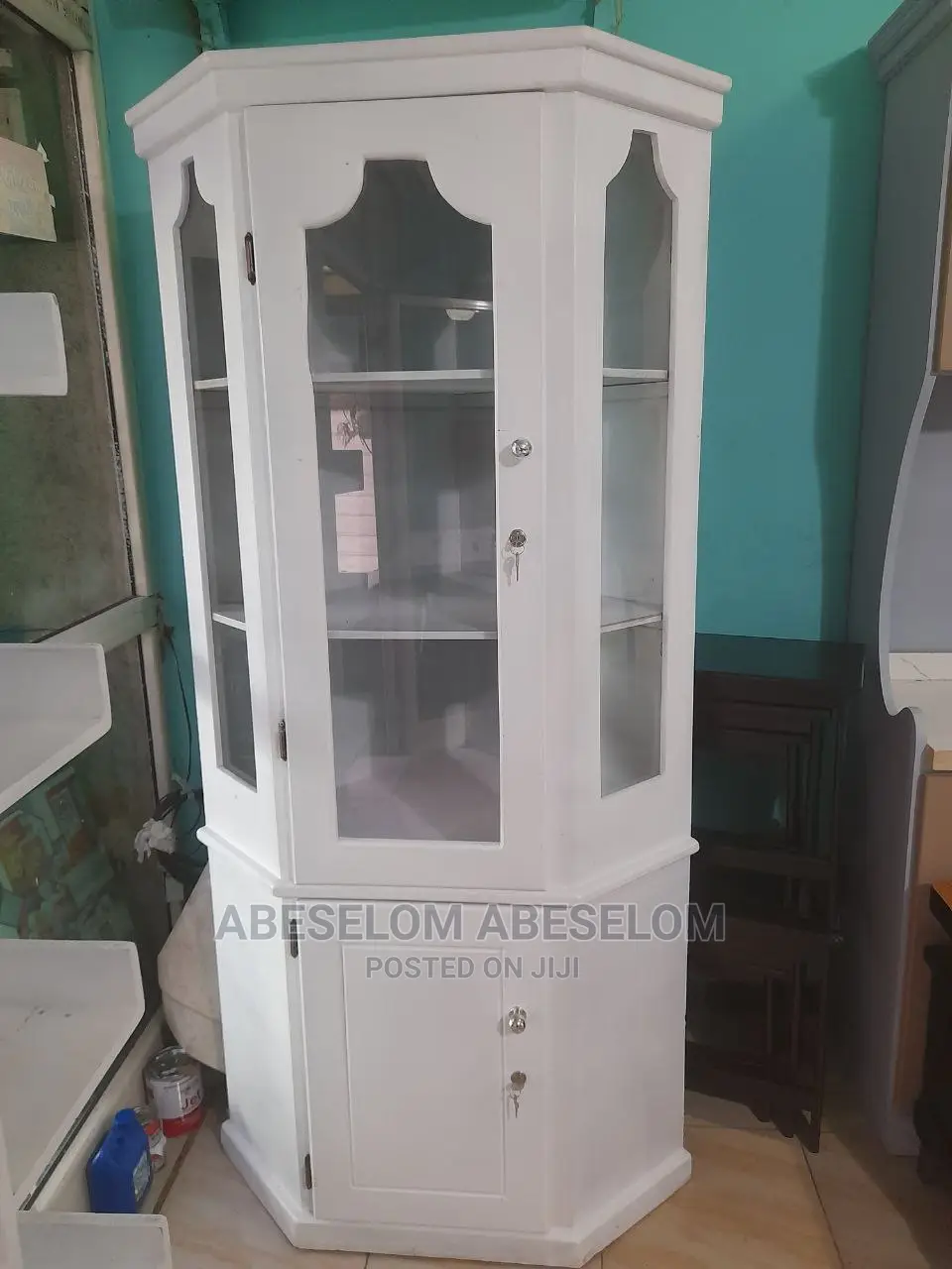 ጥራት ያለው ኮርነር ቡፌ