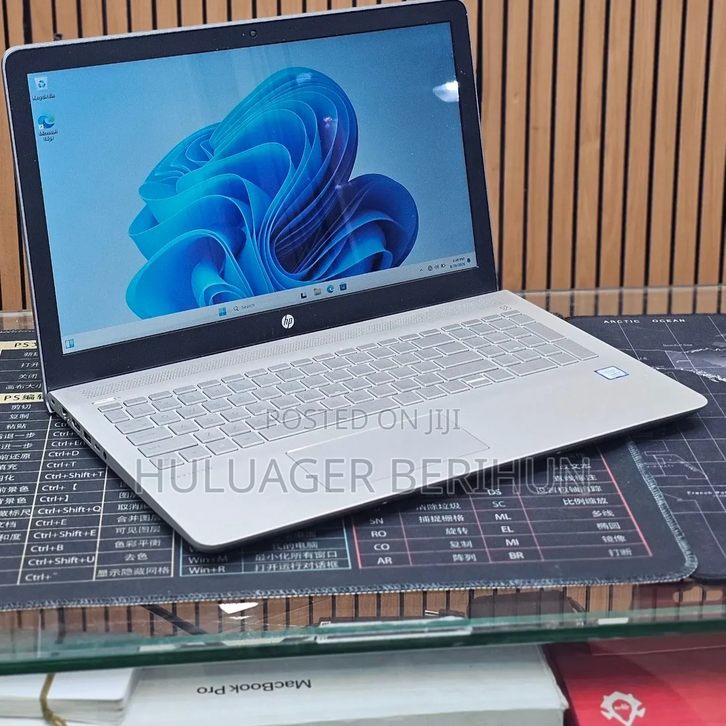 New Laptop HP Pavilion 15 8GB Intel Core i5 HDD 1T