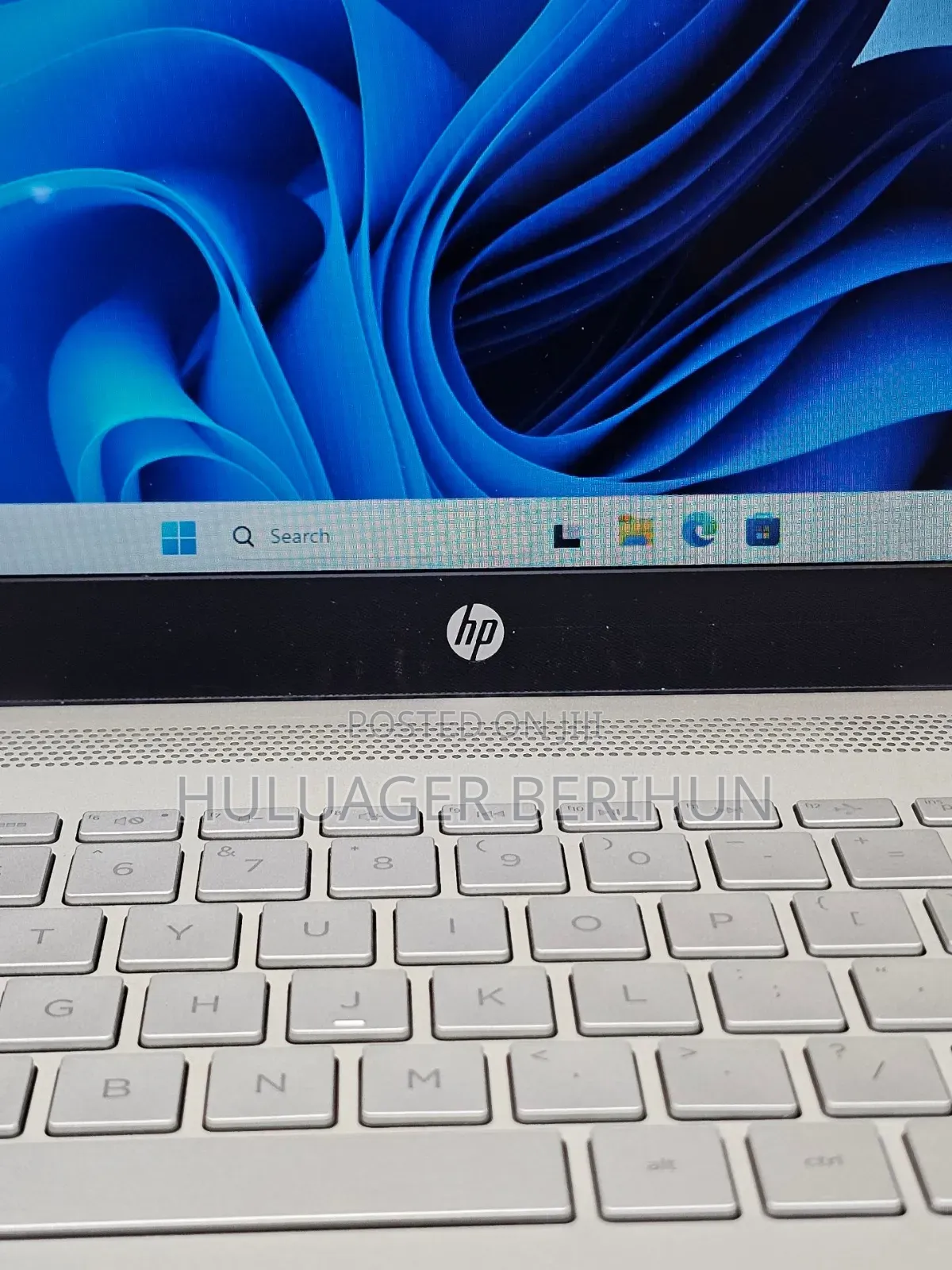 New Laptop HP Pavilion 15 8GB Intel Core i5 HDD 1T