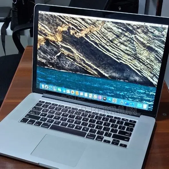 New Laptop Apple MacBook Pro 2014 16GB Intel Core i7 SSD 256GB